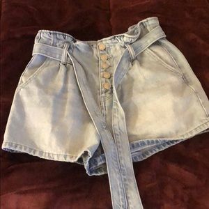 Tie high rise shorts